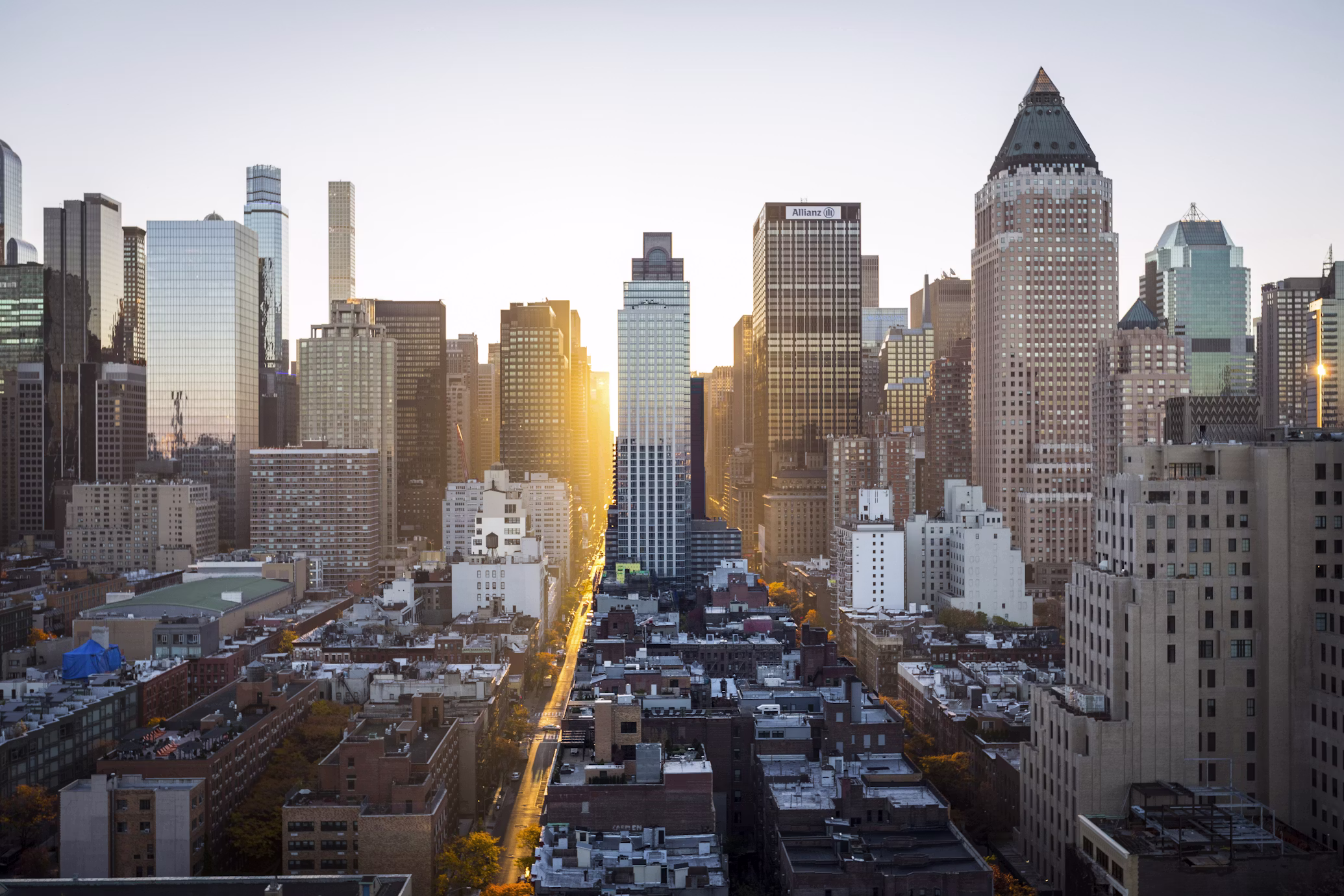 Aerial view of Midtown Manhattan and the New York City skyline